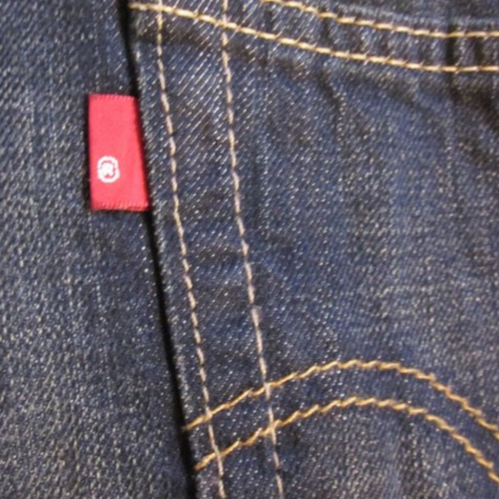 Levi's with Blank Red Tag - What does it mean? - Picture 3 of 5